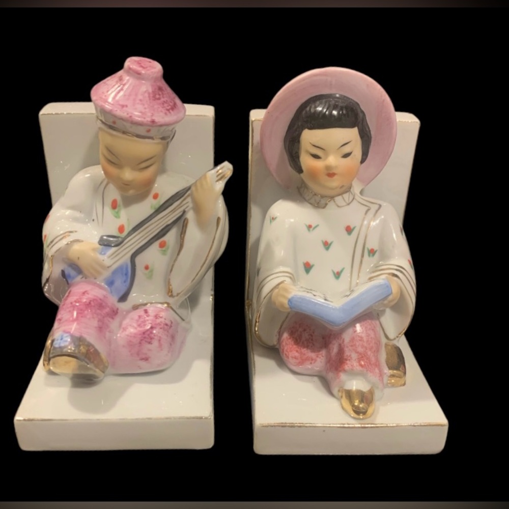 Vintage Japanese Ucagco Bookends Pair Girl & Boy Ceramic Pink White 4.25” x5”x3”